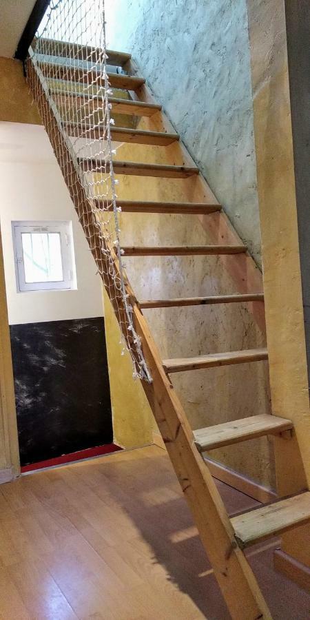 Le Nid Des Arenes Apartamento Arles Exterior foto