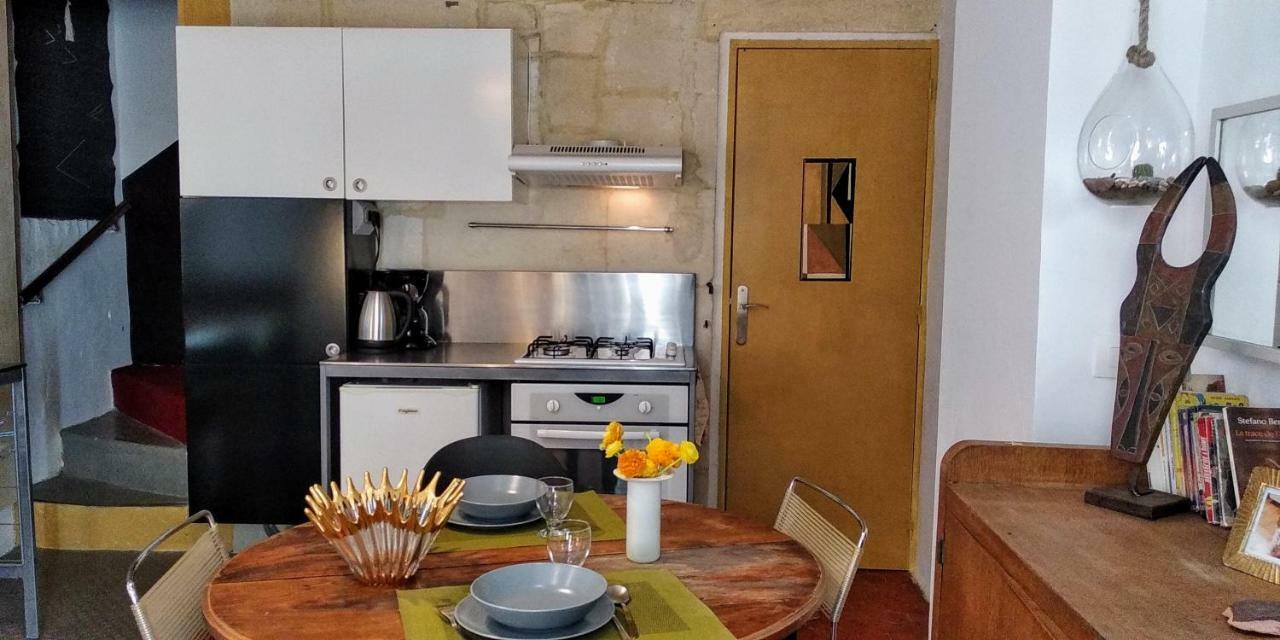 Le Nid Des Arenes Apartamento Arles Exterior foto